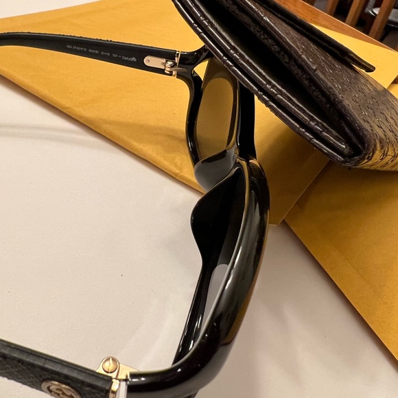 Authentic Gucci Sunnies (sunglasses), Dk Brown Lenses and Frames. Made in Italy - Picture 12 of 13